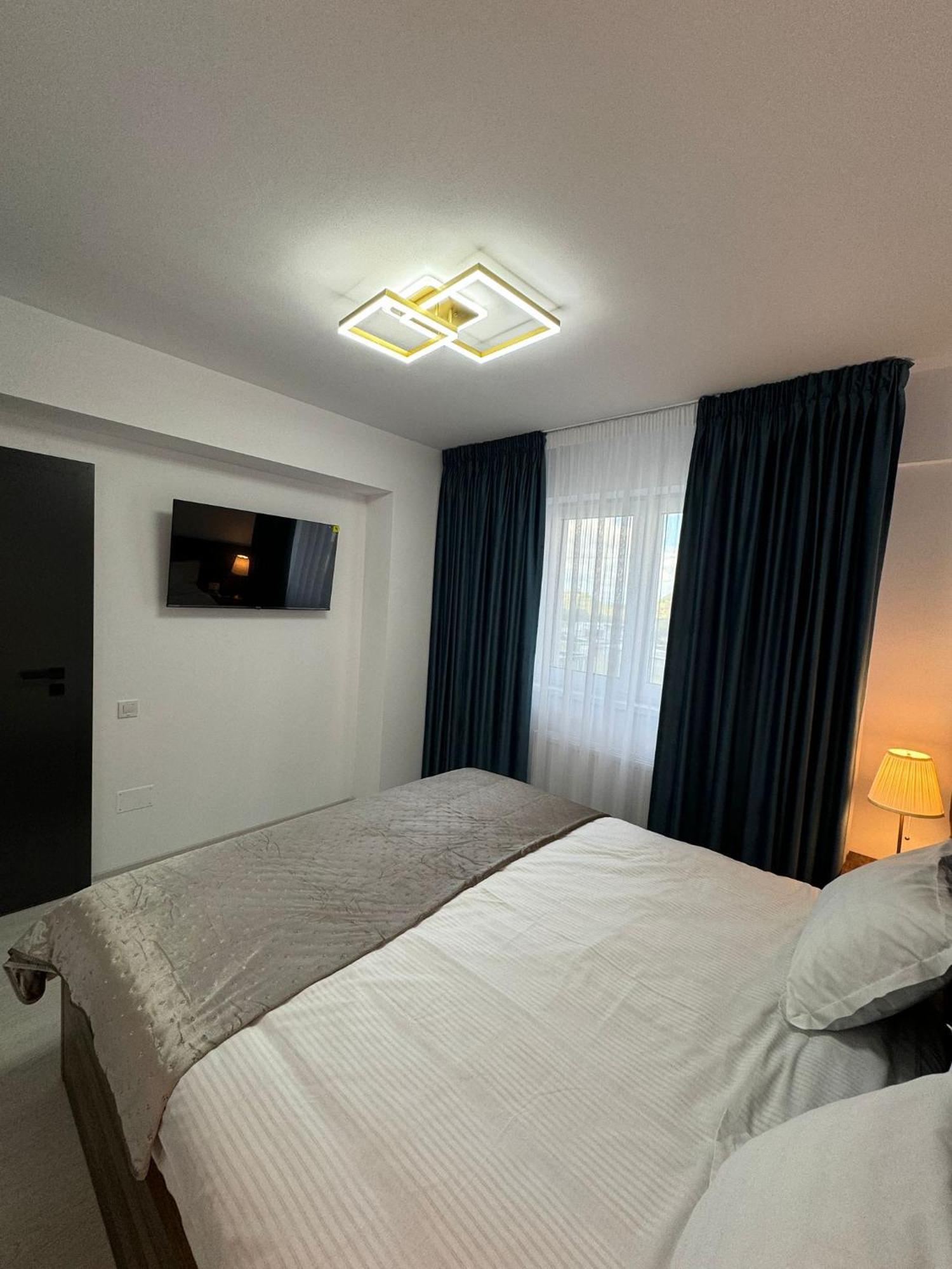 Palladium Apartament Брашов Екстериор снимка